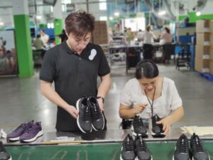靴のOEM商社では、コロナ禍の海外業務はどうやっているのか？